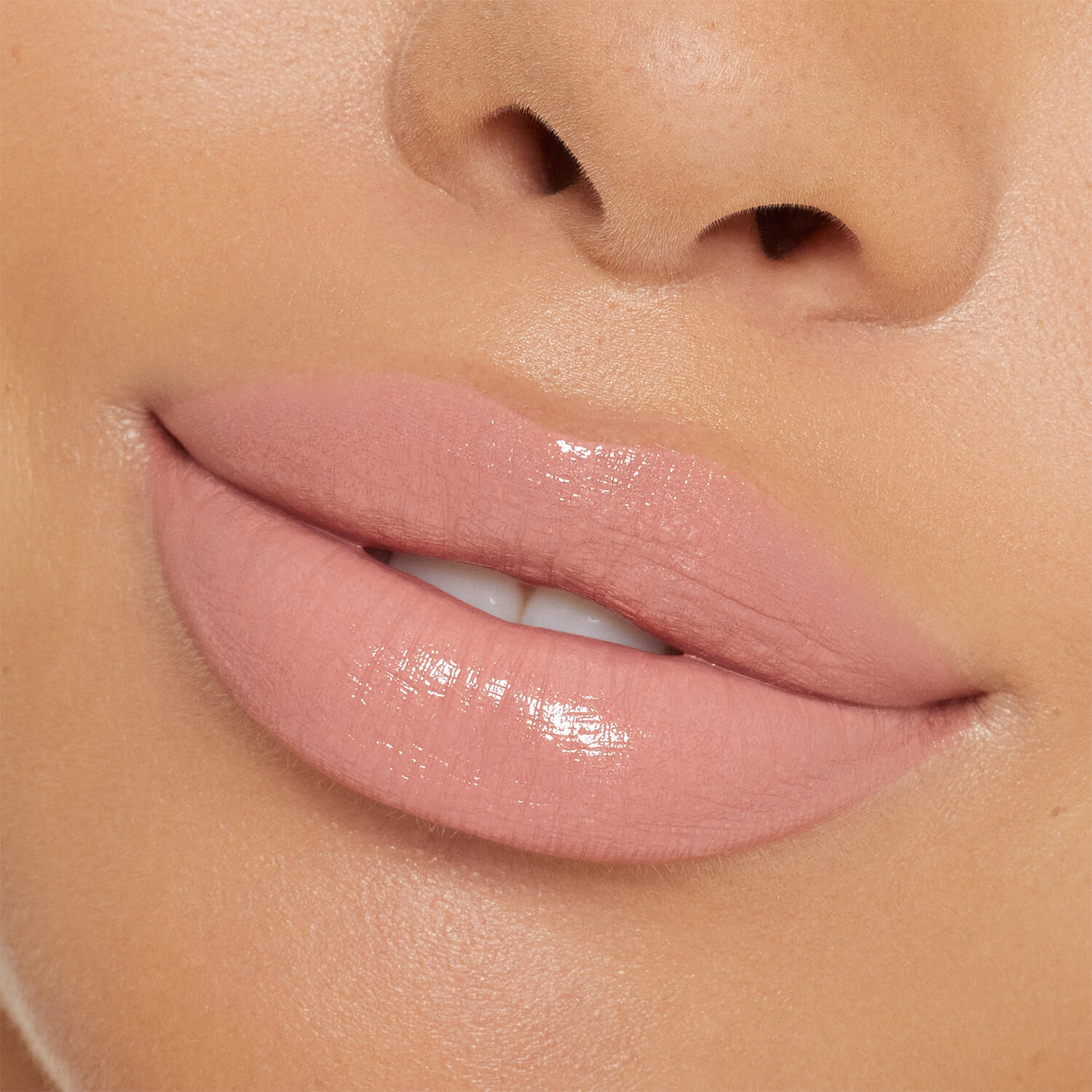 KJ LIP SHINE LACQUER (LABIAL LÍQUIDO)